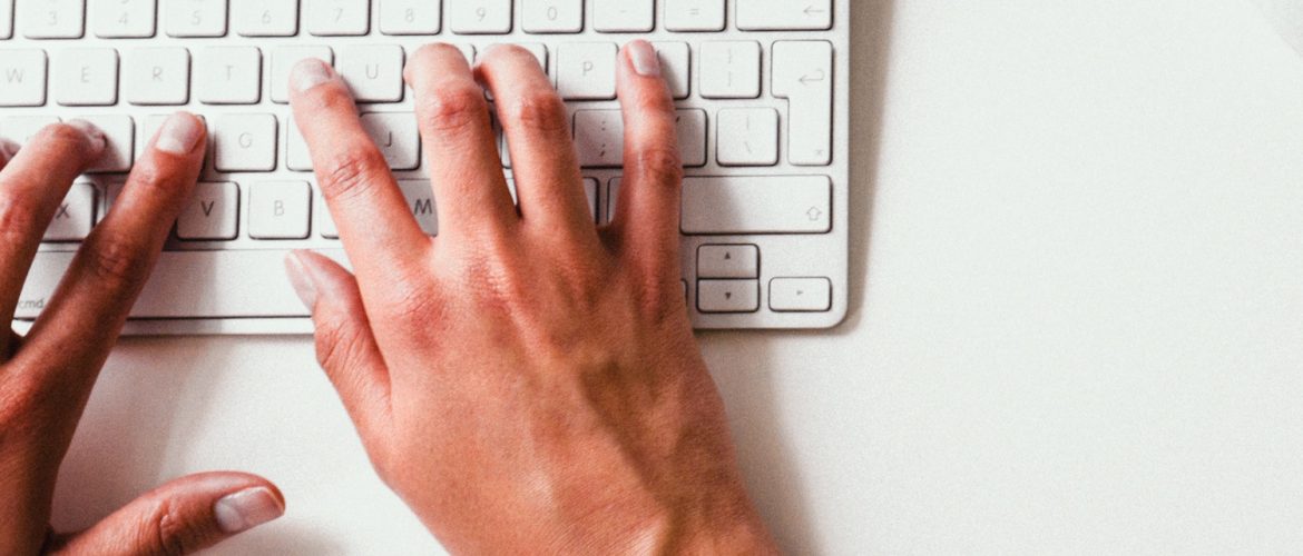 mãos ao teclado